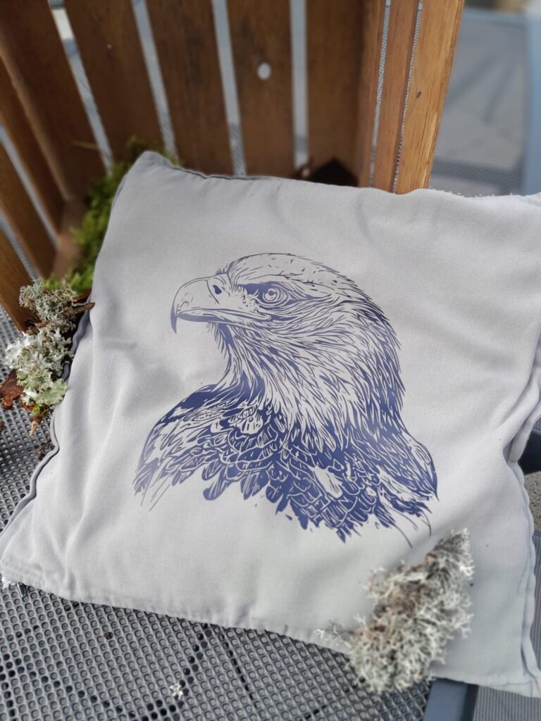 Kissen mit Adler